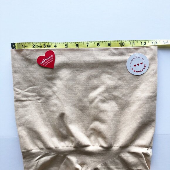 SPANX Assets NWT Remarkable Results High Waist Mid Thigh Shaper Shorts Womens 1X - Picture 10 of 10